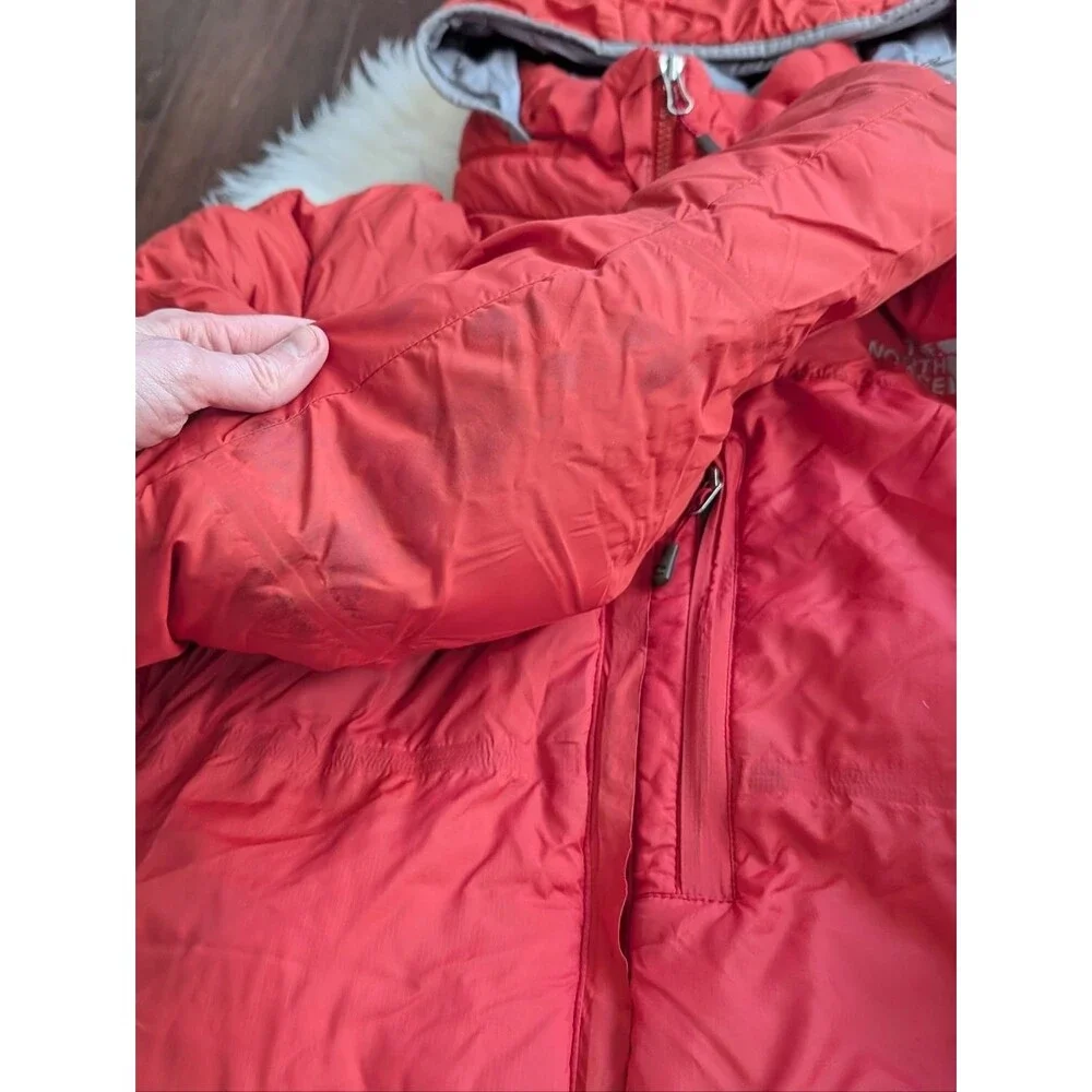 The North Face Red Summit Series 700 Goose Down Hooded Puffer Jacket M Medium